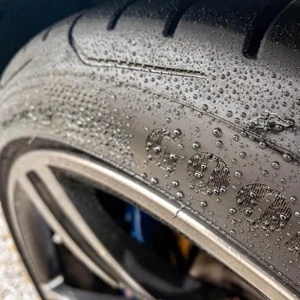 Kit Nero Gomme - Meguiar's Endurance Tyre gel + Pennello applicatore